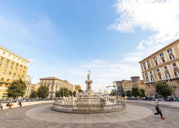 Piazza Municipio Apartments By Wonderful Italy